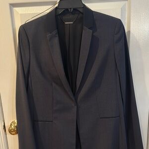 Elie Tahari Blue Sport Coat with Modern Fit Size 14 Matching Pant Size 12